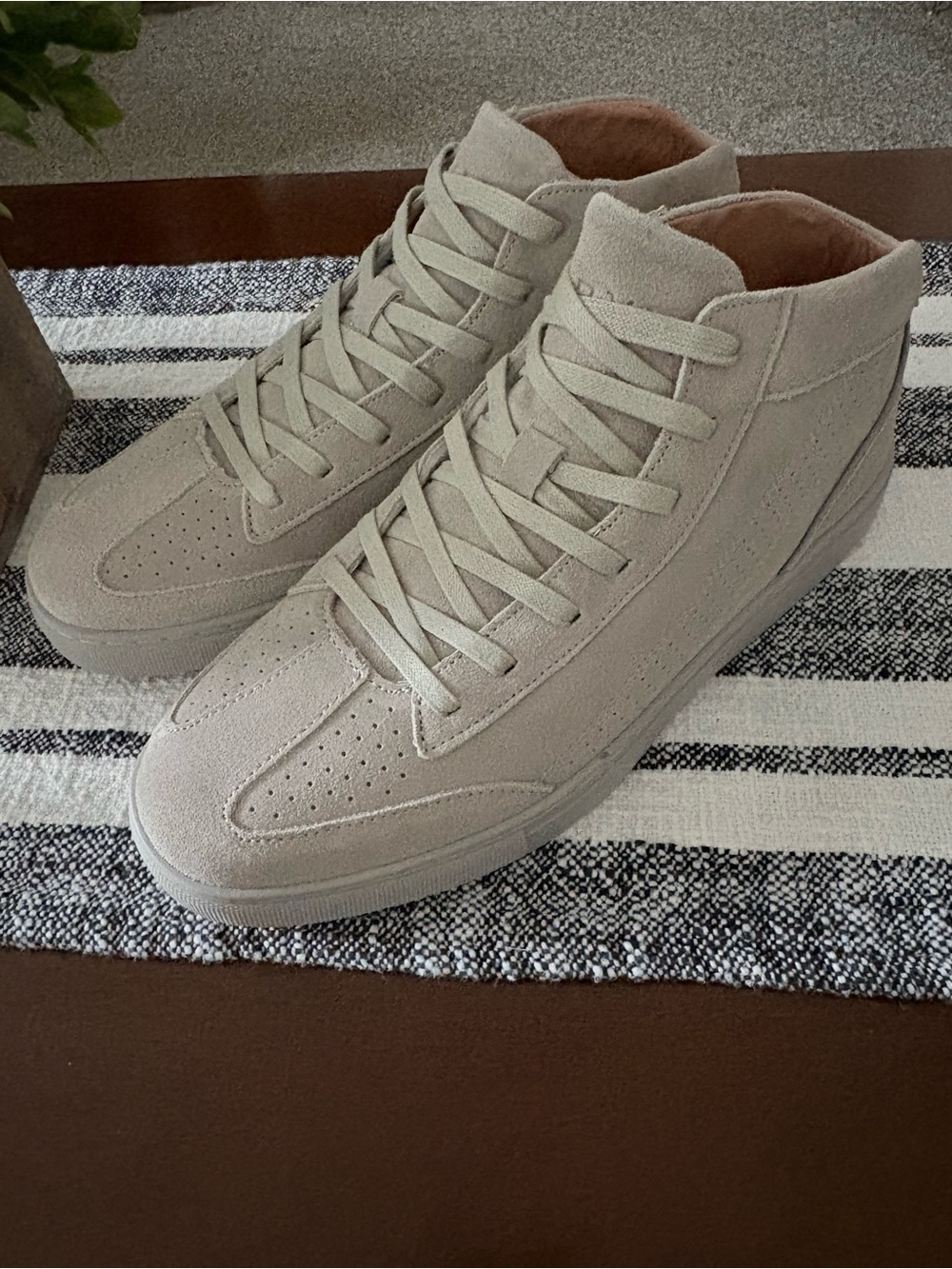 BYLT Retroday MYD Dove Suede Mid Top Sneakers Men’s 9.5 NIB - Picture 9 of 12